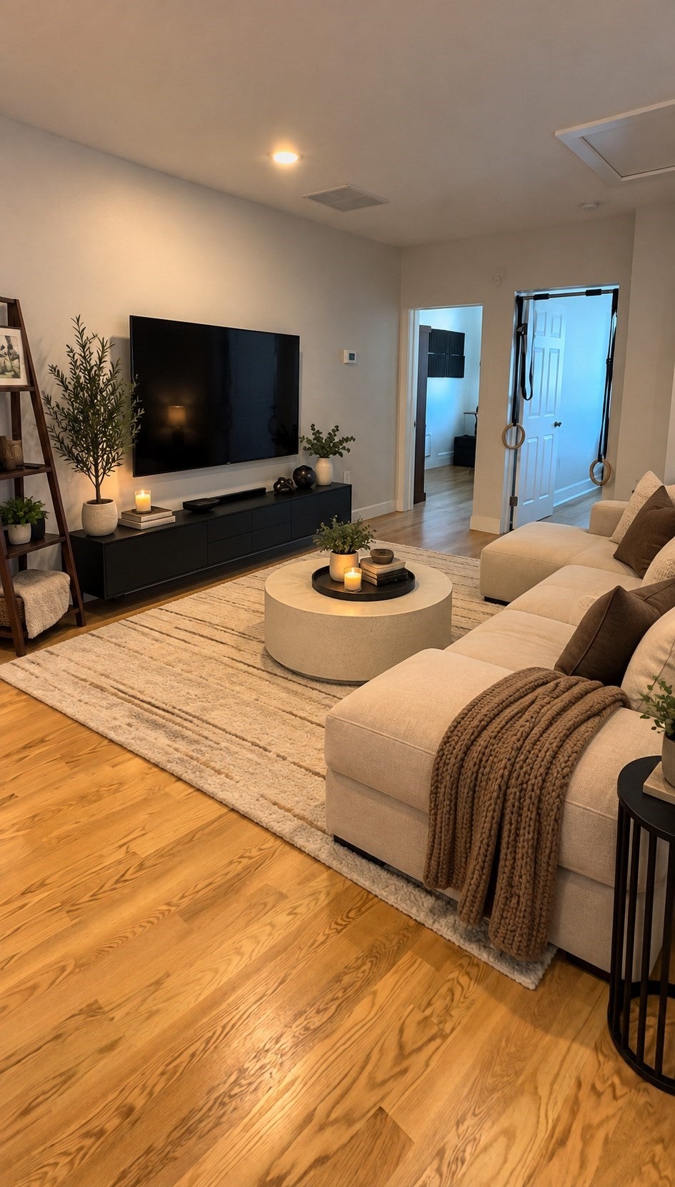 249 Maverick Street 10