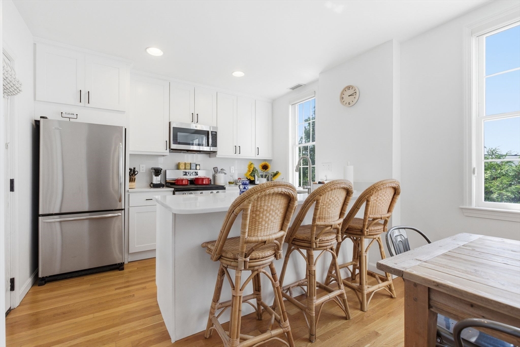 88 Bartlett Street 2