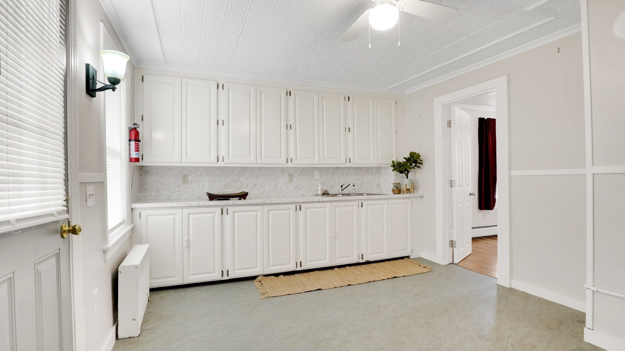 100 Caton Lane, Springfield, MA Photo #6