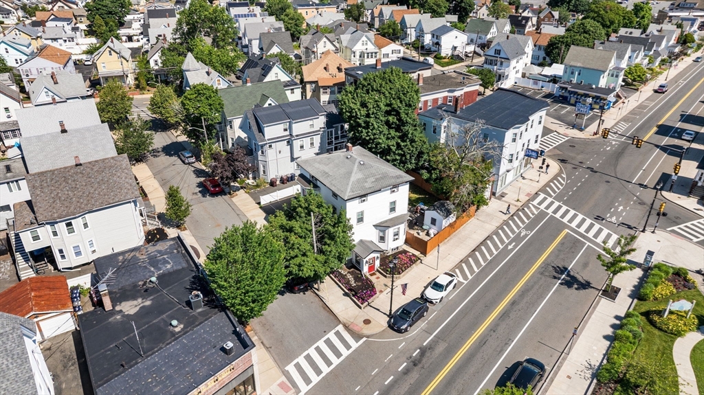 5 Mason St