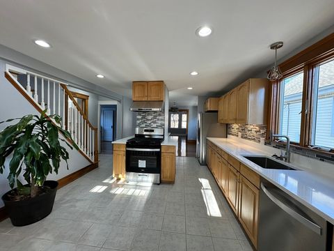 Photo of 159 Boston Ave #2, Somerville, MA 02144 (MLS # 73509926)