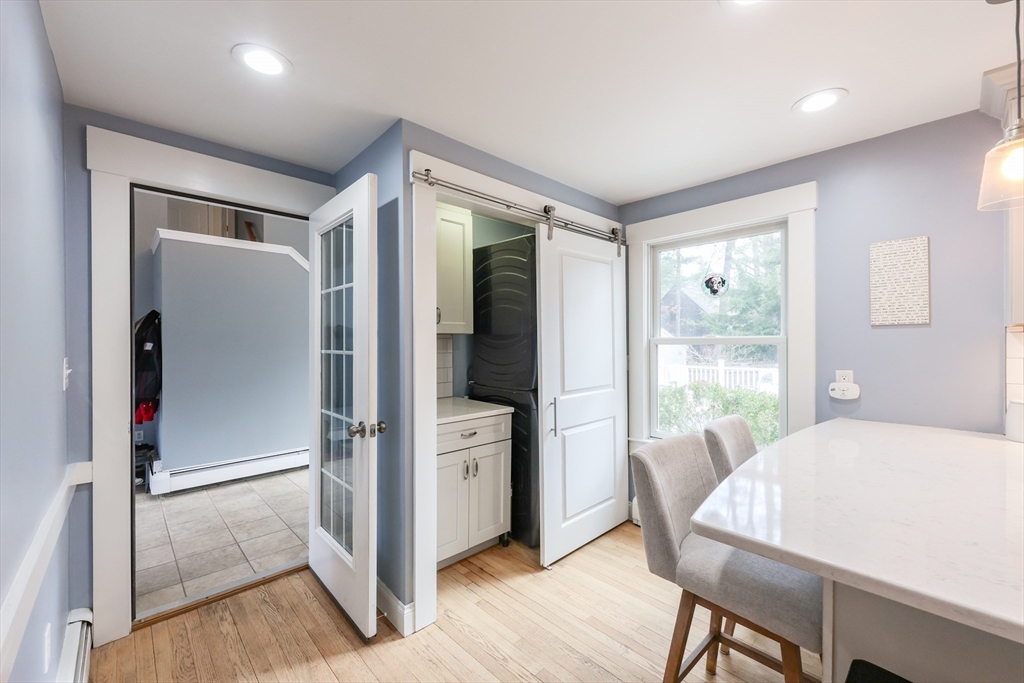 44 Surrey Dr