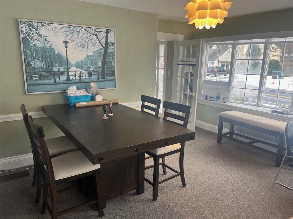 400 Boston Post Road 31