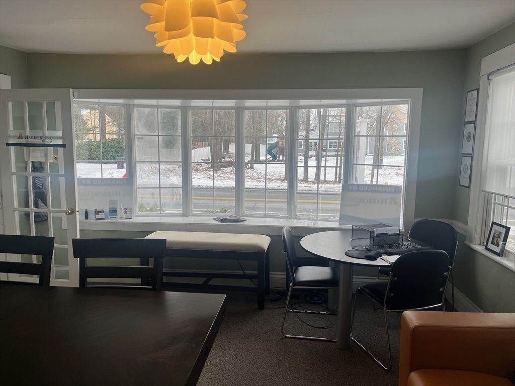 400 Boston Post Road 31