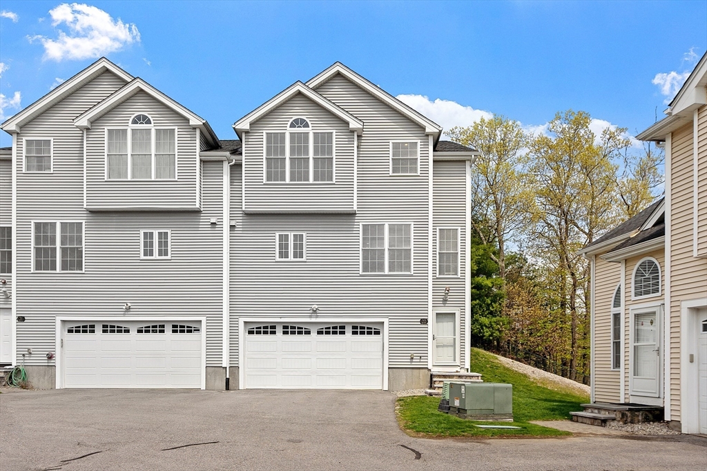 22 Dunia Lane