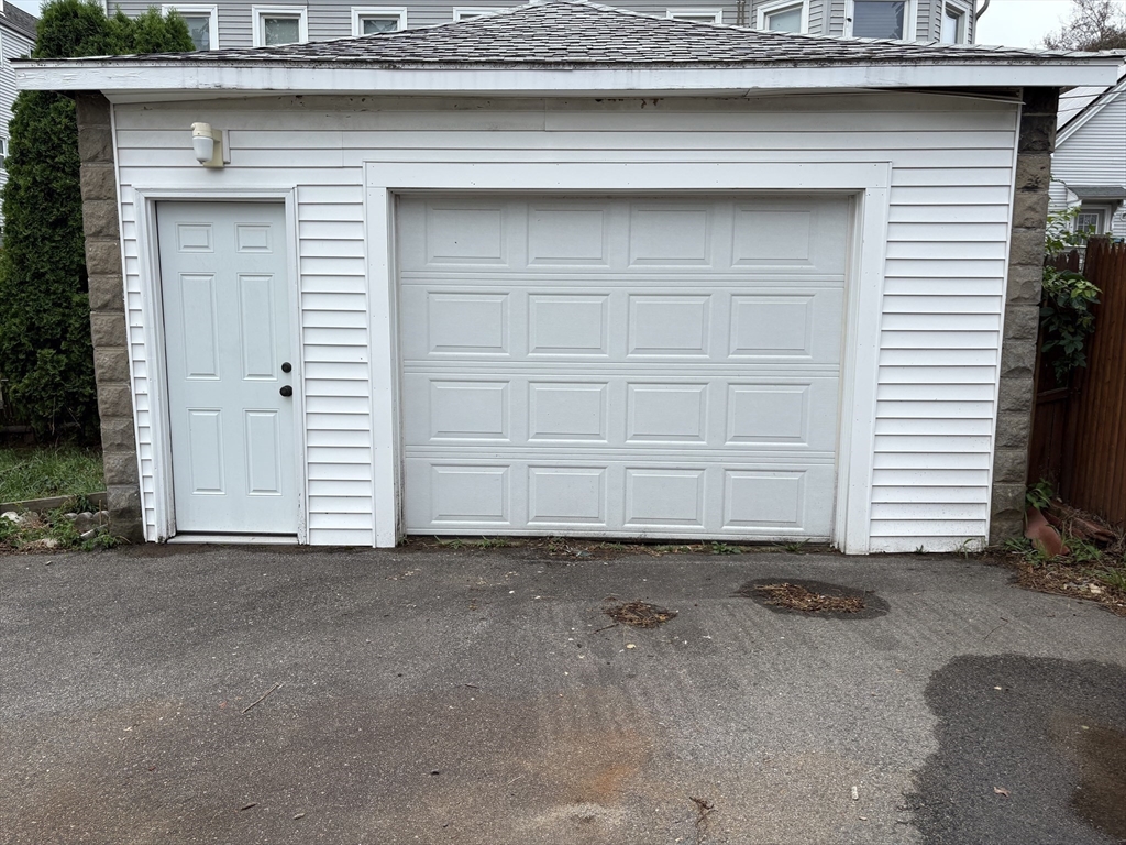 18 Milton St
