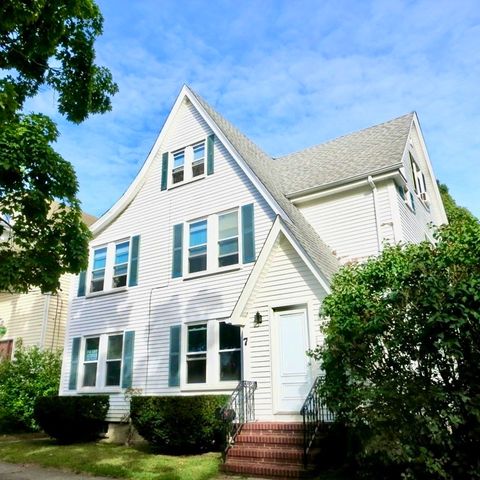 Photo of 7 Oaklawn St #3, New Bedford, MA 02744 (MLS # 73477447)