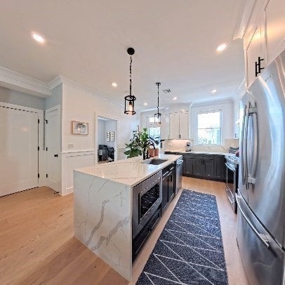 113 Beacon Street C
