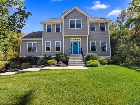 46 Glen Dr Northbridge MA 01588