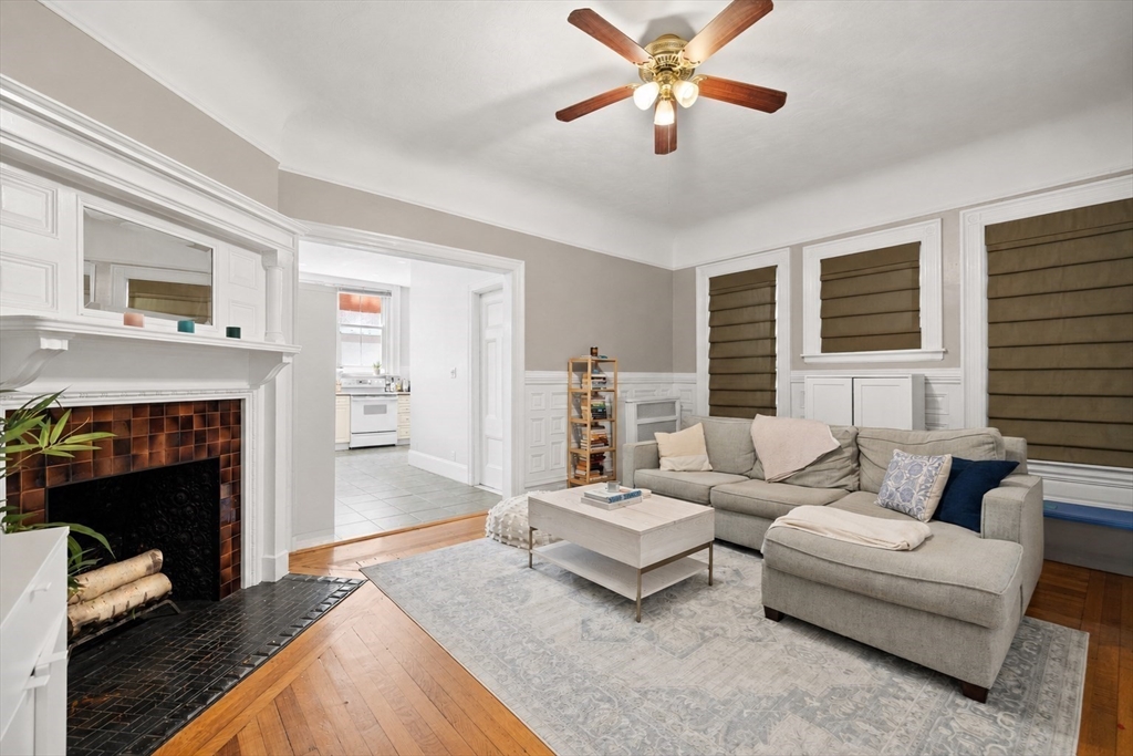 259 Beacon Street 23