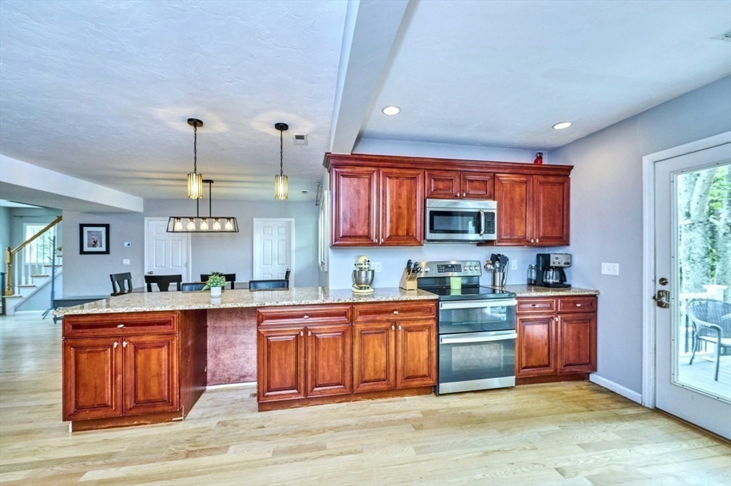 1313 Old Pleasant St