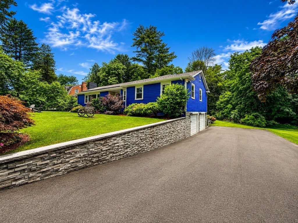 411 Pleasant St, Framingham, MA, 411 Pleasant St, Framingham, MA Photo #1