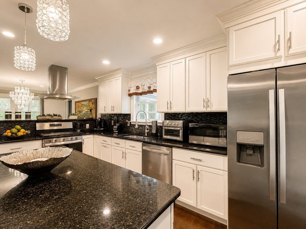 411 Pleasant St, Framingham, MA, 411 Pleasant St, Framingham, MA Photo #9