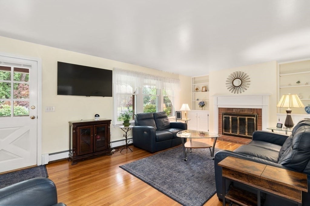 96 Birchwood Dr
