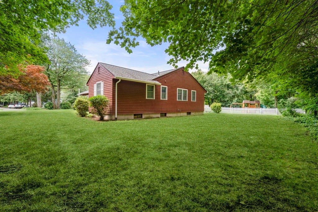 96 Birchwood Dr, Holden, MA, 96 Birchwood Dr, Holden, MA Photo #38