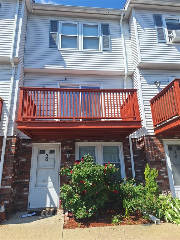 250 Congress Ave 29