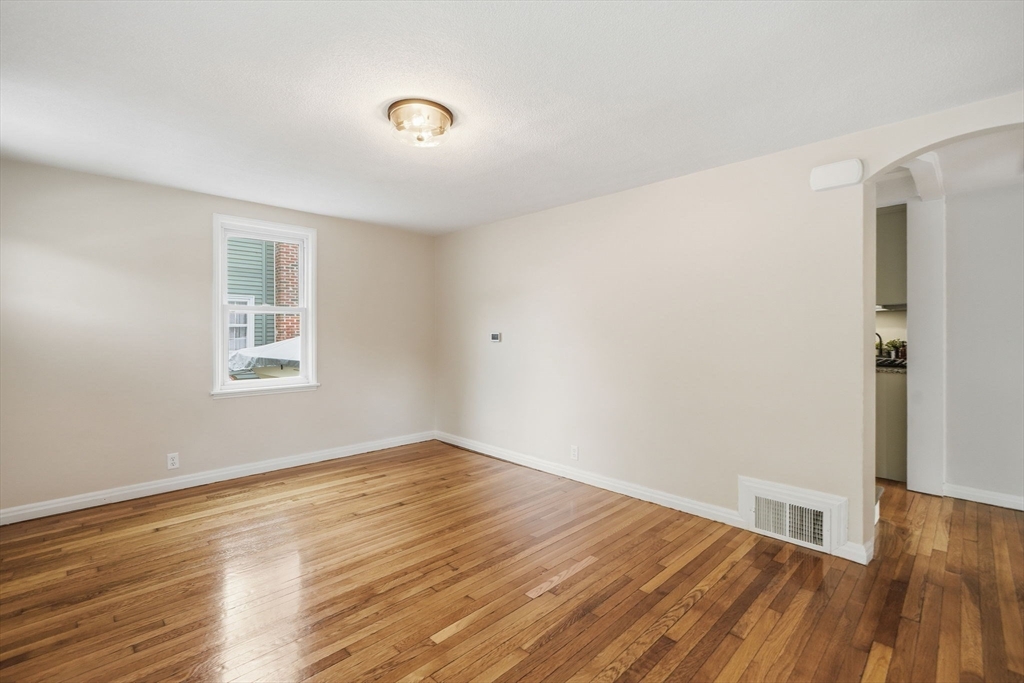 23 Gilman St, Springfield, MA Photo #28