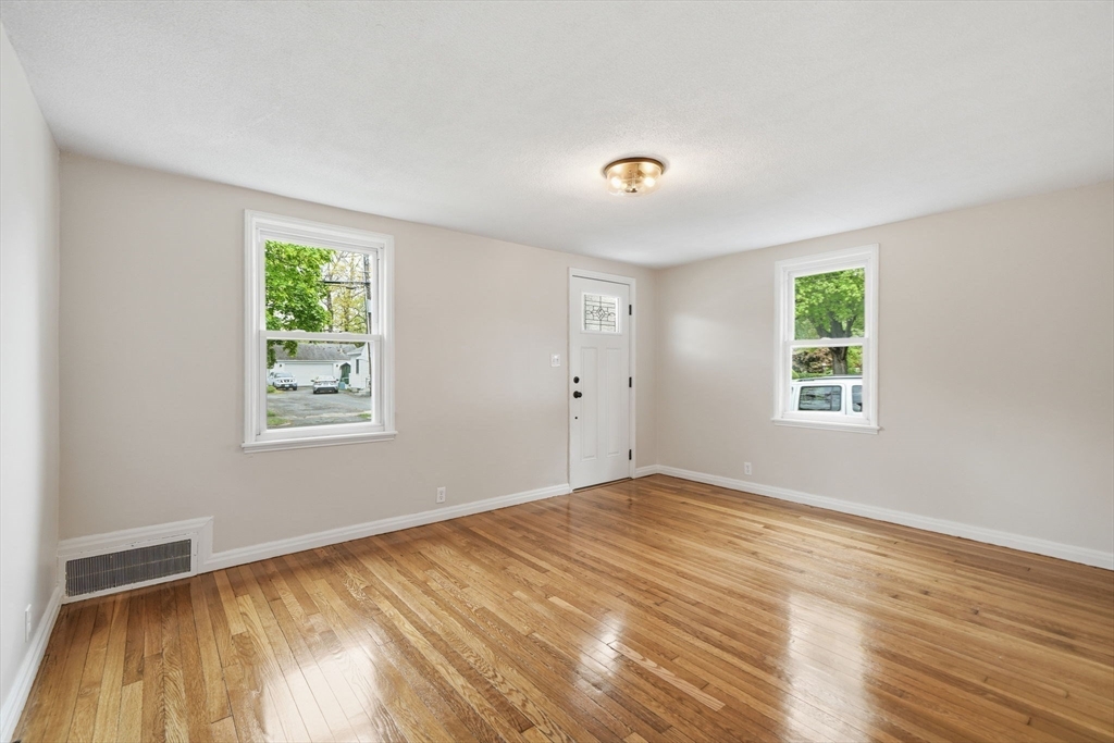 23 Gilman St, Springfield, MA Photo #25