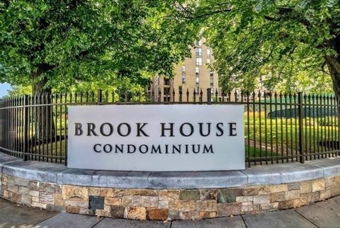 Photo of 44 Washington St #1009, Brookline, MA 02445 (MLS # 73511639)