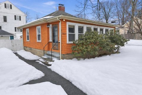 469 Loring Ave Salem MA 01970