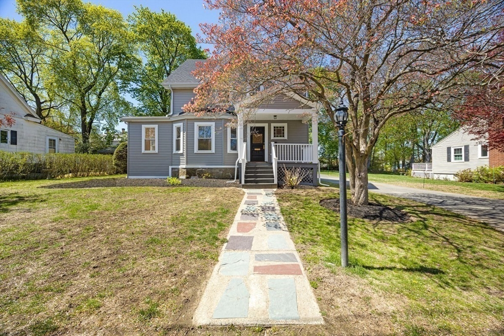 16 Highland Ave E