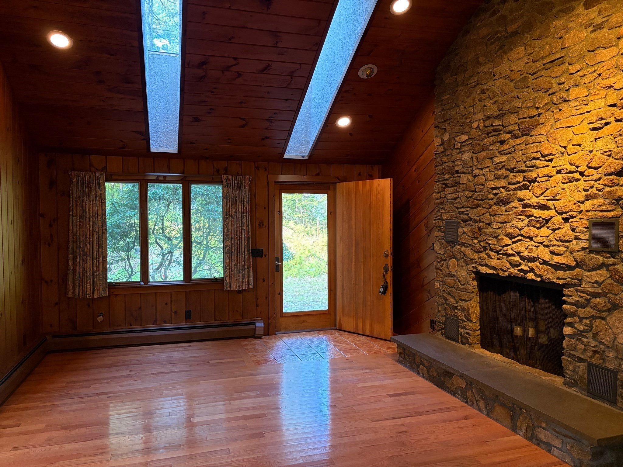 23 Forest St, Upton, MA, 23 Forest St, Upton, MA Photo #8