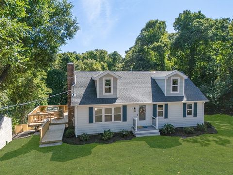 10 Surrey Dr Eastham MA 02642