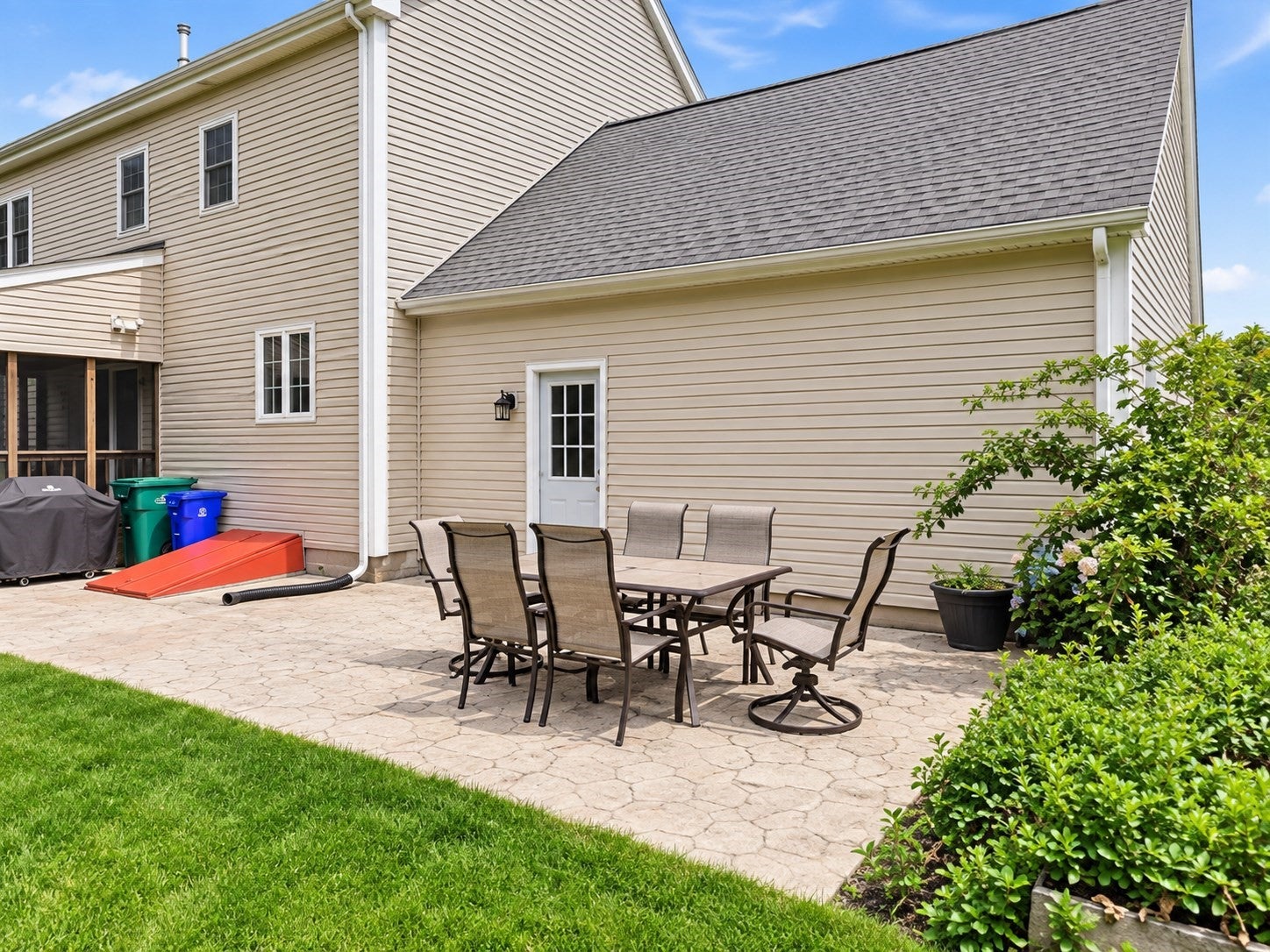 8 Erika Way, Attleboro, MA, 8 Erika Way, Attleboro, MA Photo #6
