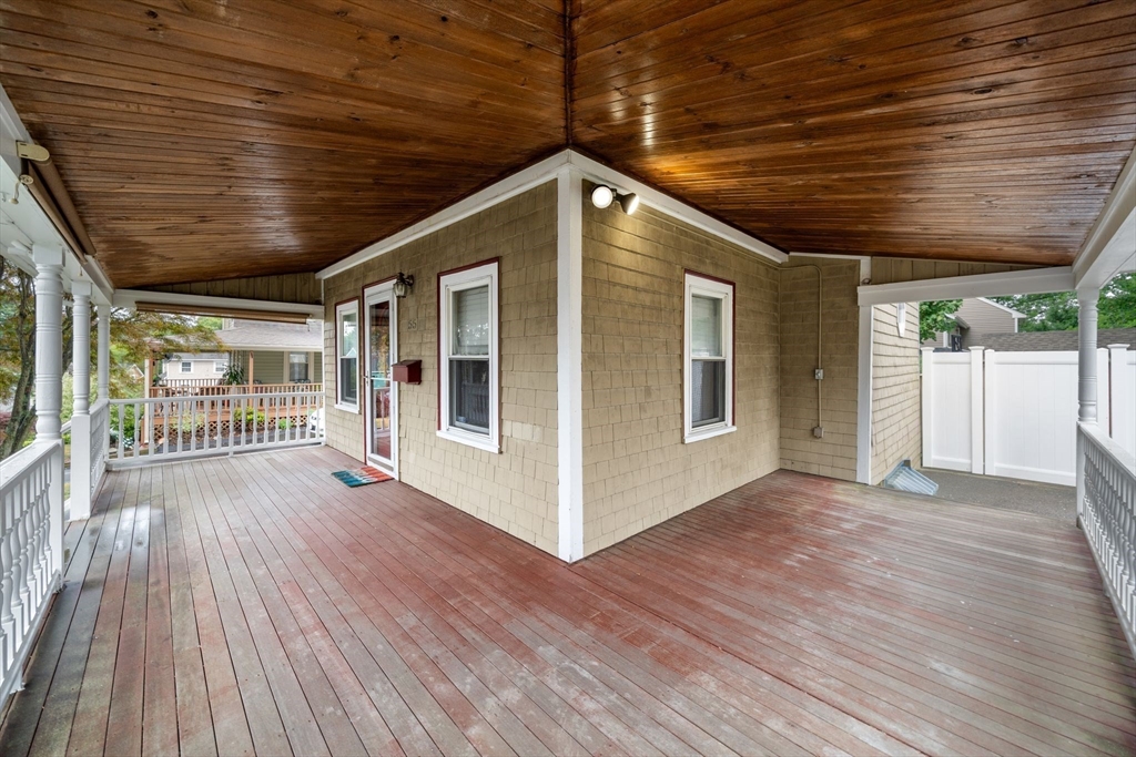 55 Squanto Rd