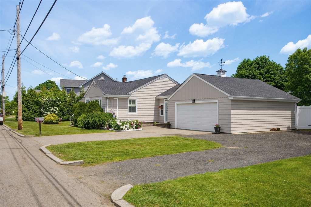 377 Kenyon Ave