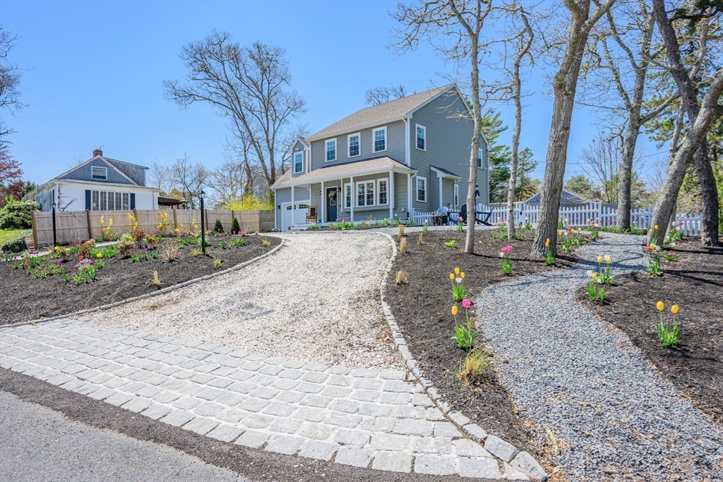 8 Lakeway Lane, Harwich, MA Photo #2