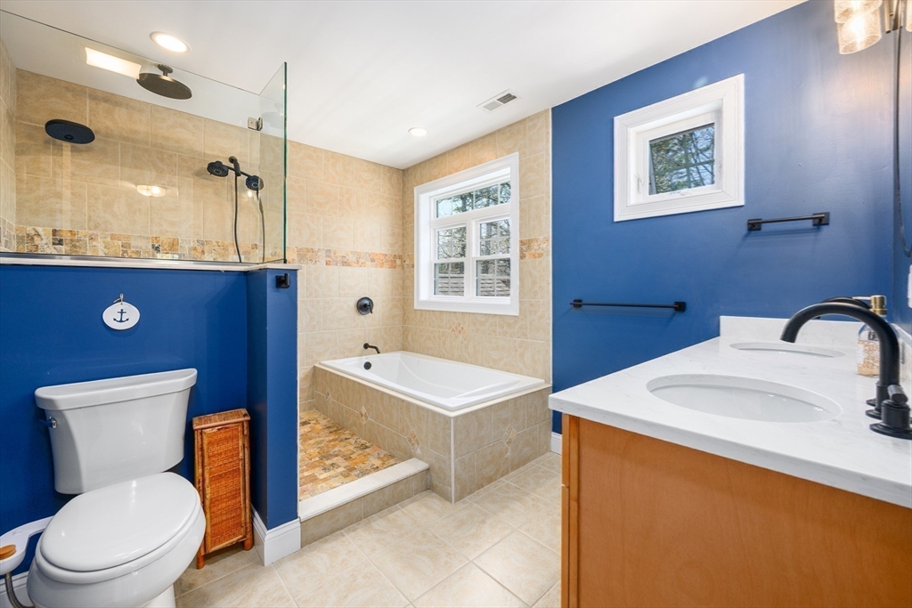 8 Lakeway Lane, Harwich, MA Photo #38