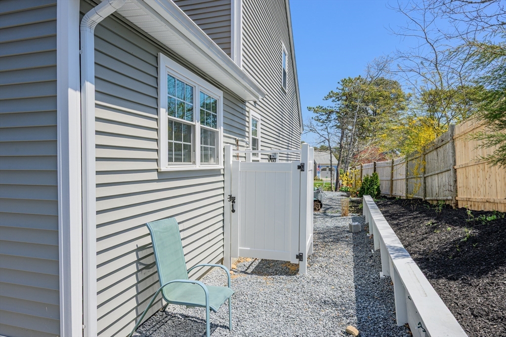 8 Lakeway Lane, Harwich, MA Photo #10