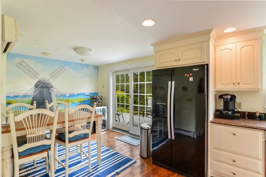 Yarmouth, Massachusetts 02664, United States, 10 Bedrooms Bedrooms, ,9 BathroomsBathrooms,Residential,Active,46892