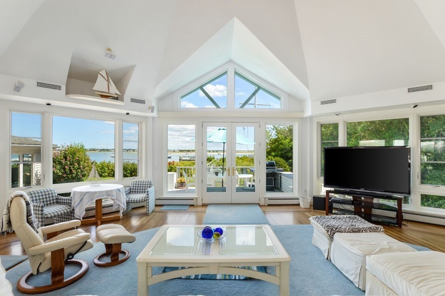 Yarmouth, Massachusetts 02664, United States, 10 Bedrooms Bedrooms, ,9 BathroomsBathrooms,Residential,Active,46892