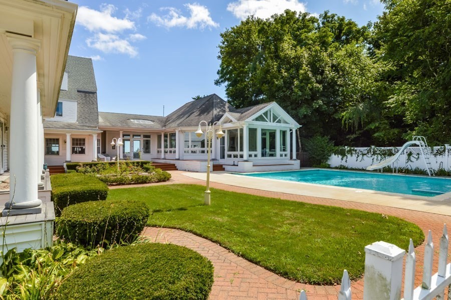 Yarmouth, Massachusetts 02664, United States, 10 Bedrooms Bedrooms, ,9 BathroomsBathrooms,Residential,Active,46892