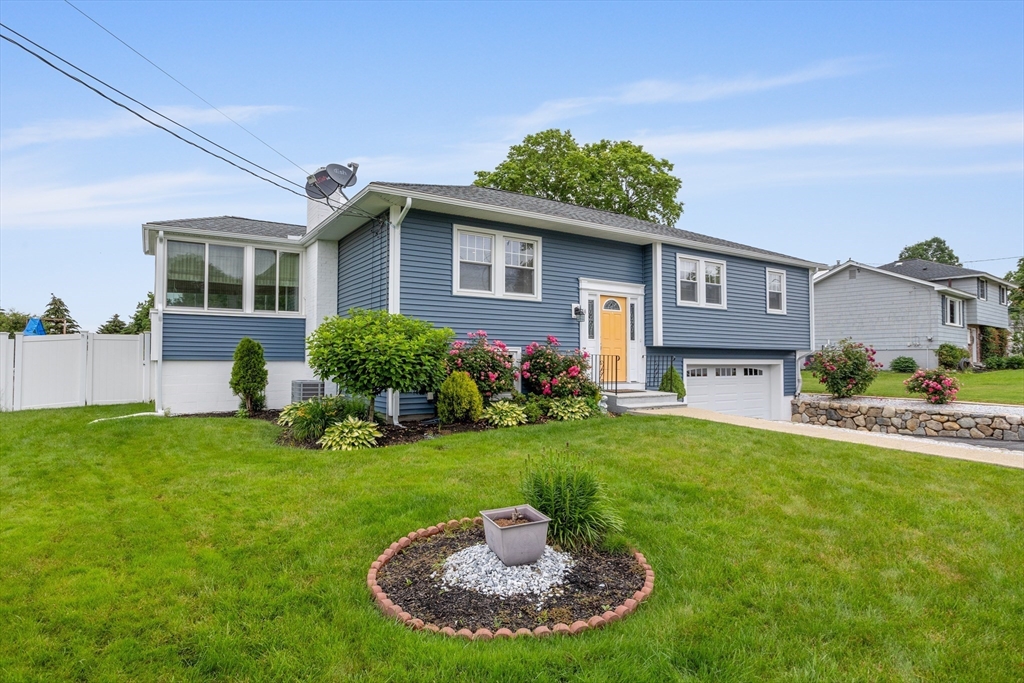 44 Briar Ave