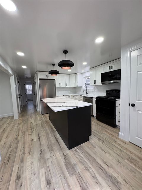 82-84 O Drive 84 Westport MA 02790