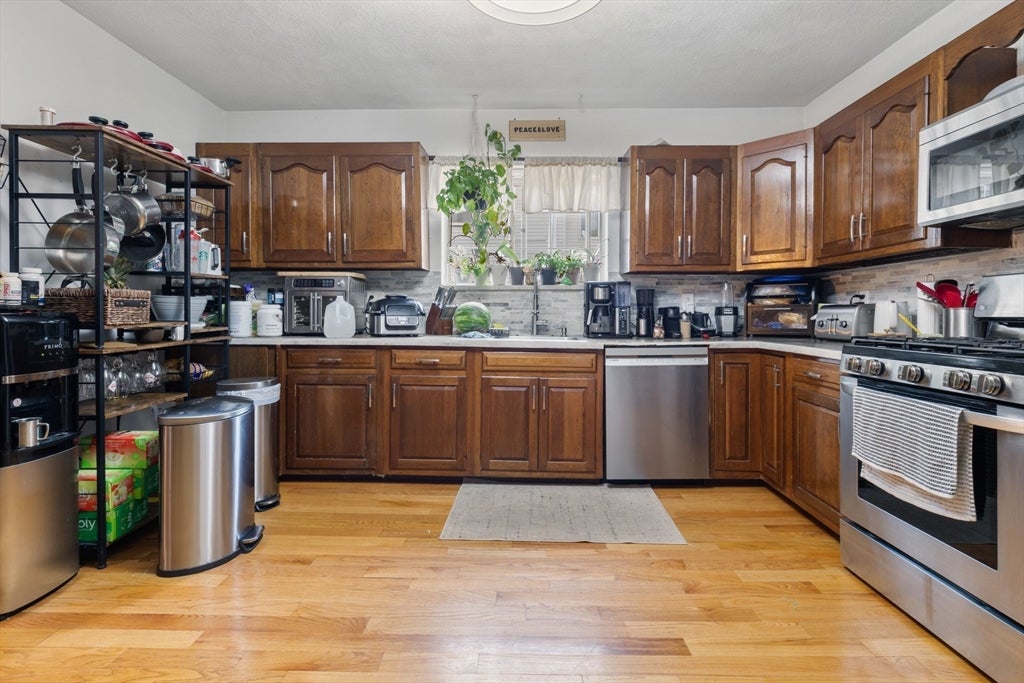 28 Morse St, Watertown, MA, 28 Morse St, Watertown, MA Photo #8