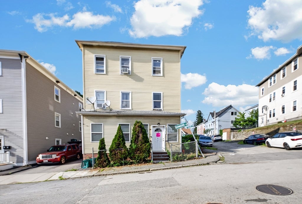 Photo of 5 Diamond St, Worcester, MA