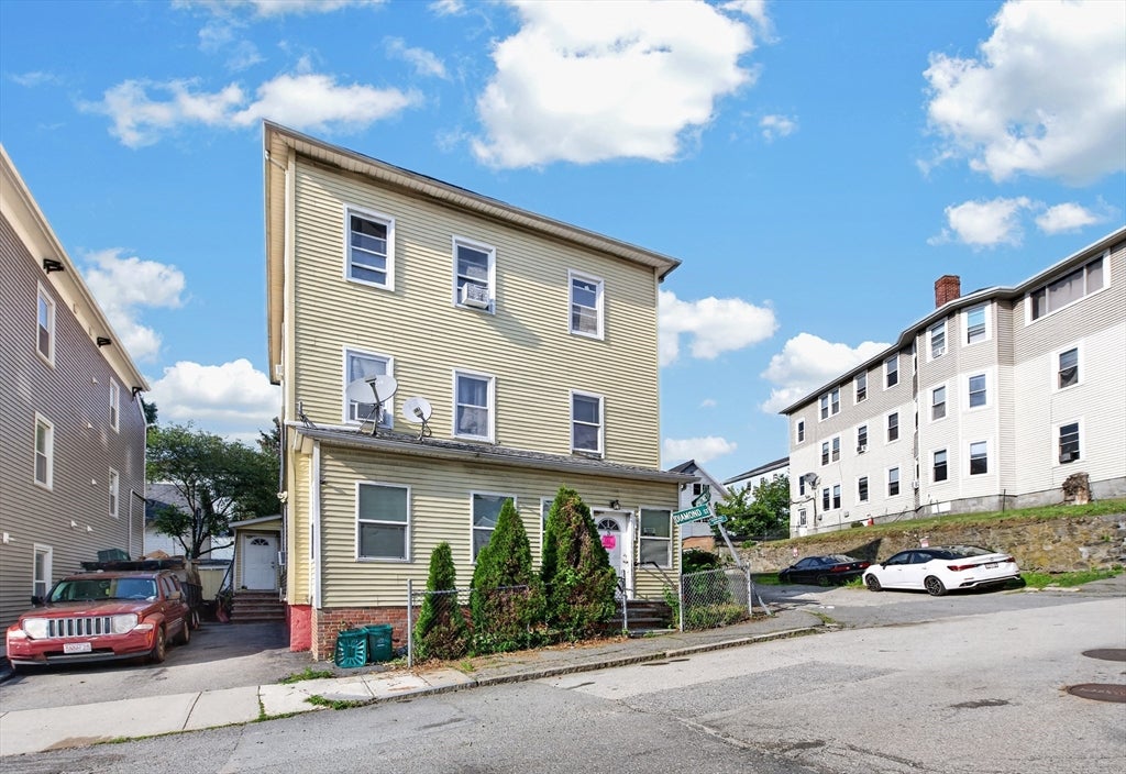 5 Diamond St, Worcester, MA, 5 Diamond St, Worcester, MA Photo #2