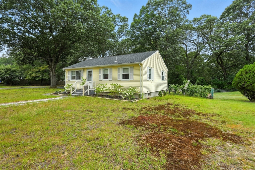 381 N Brook Rd