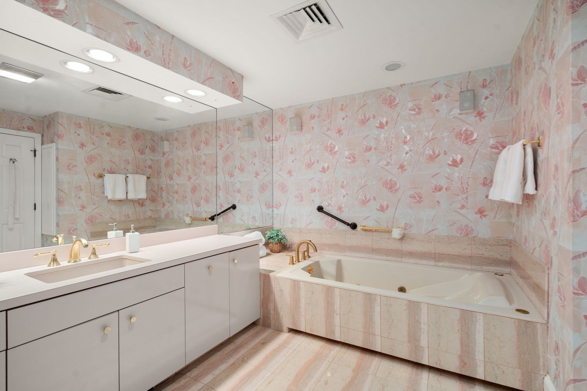 210 Allandale Road #1C, Boston, MA, 210 Allandale Road #1C, Boston, MA Photo #18