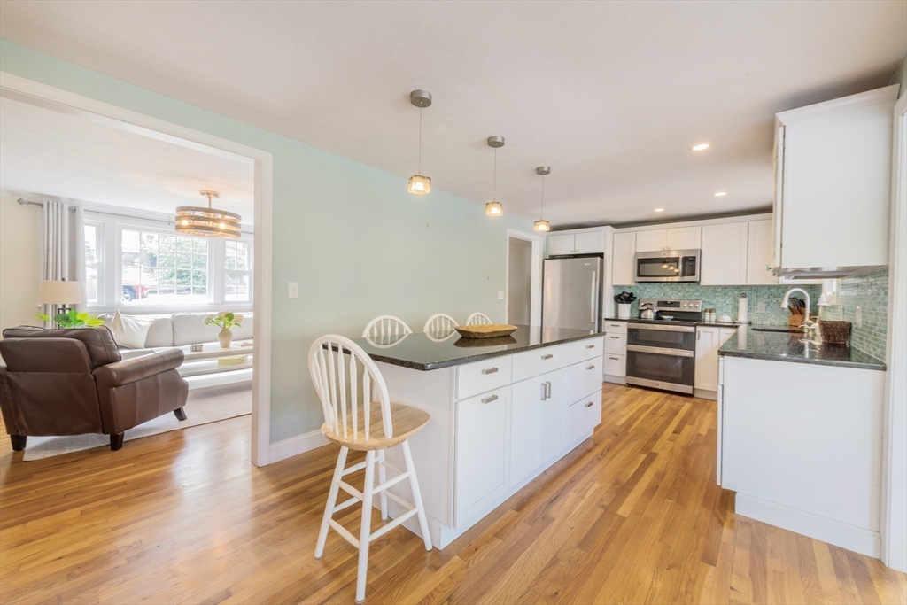 31 Lantern Lane, Plymouth, MA Photo #10