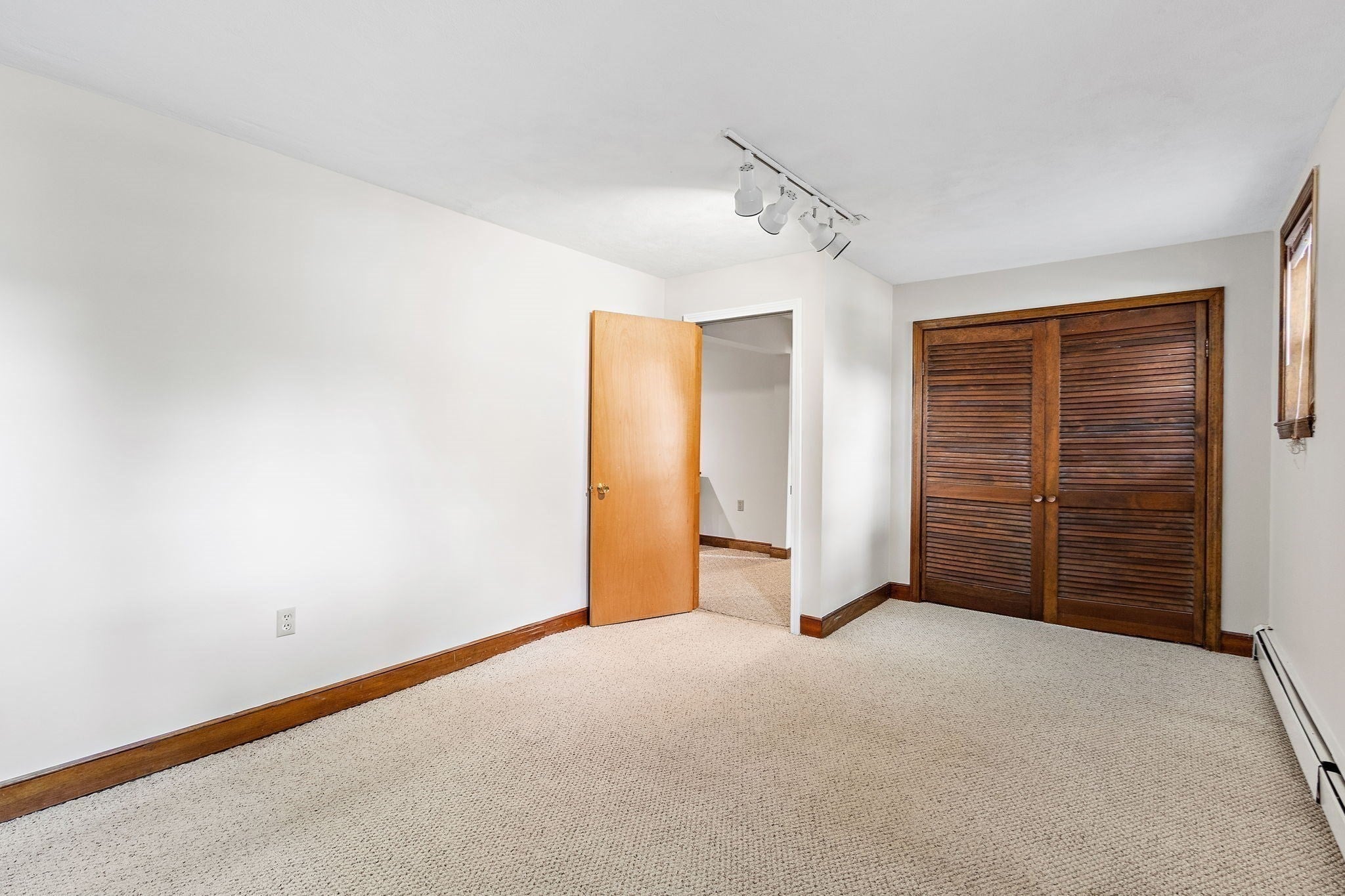 141 Longhill Rd, Franklin, MA Photo #35