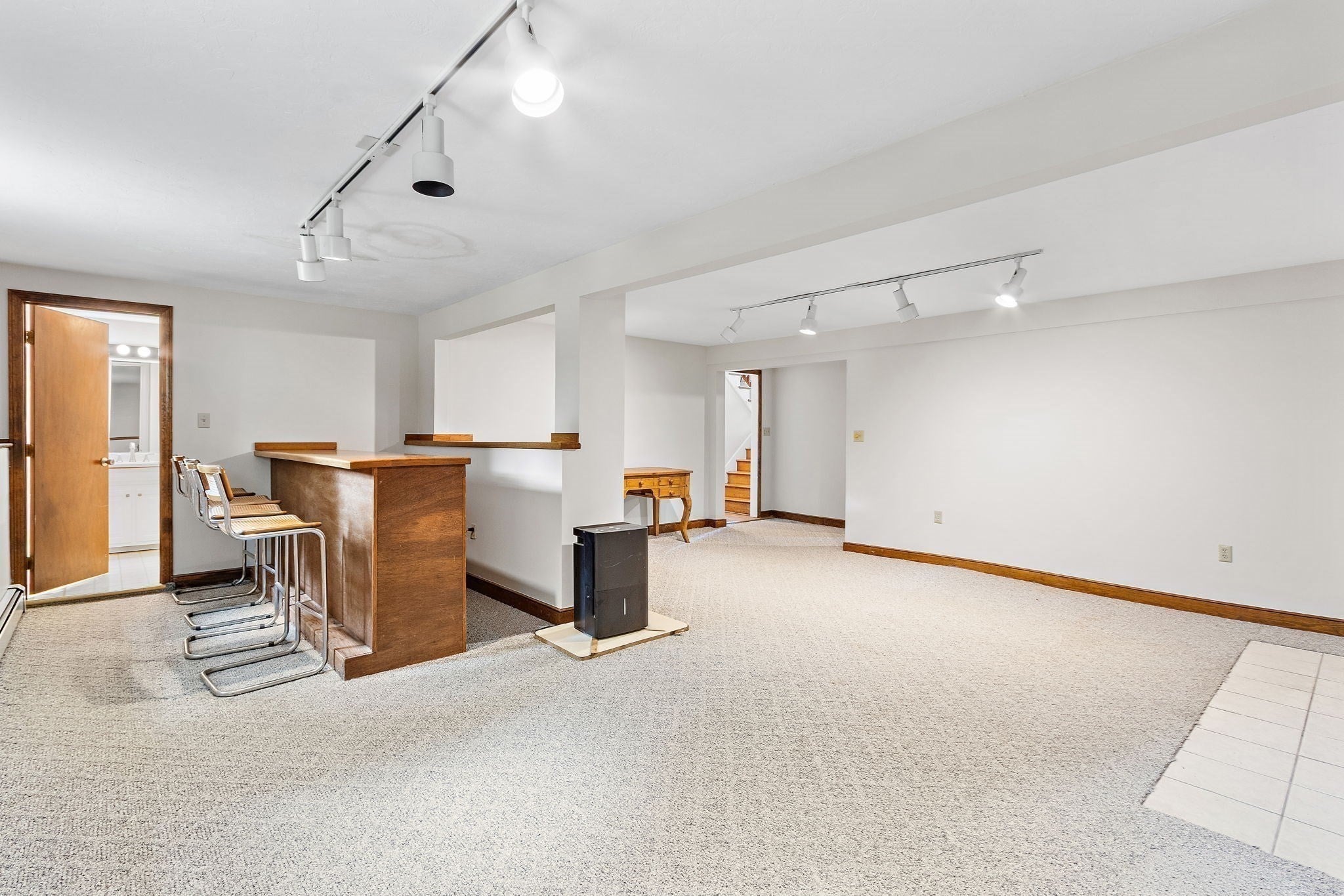 141 Longhill Rd, Franklin, MA Photo #32