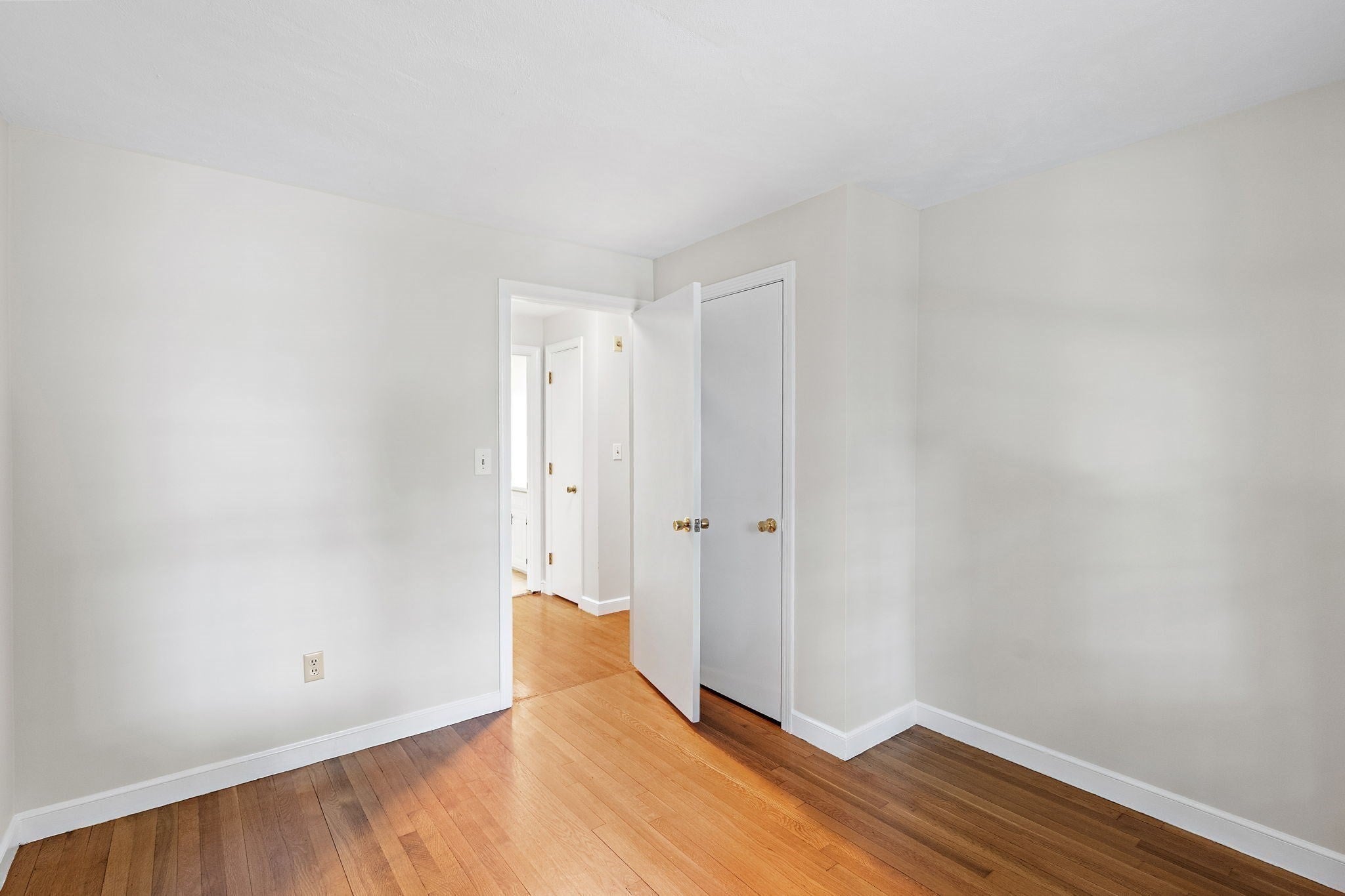141 Longhill Rd, Franklin, MA Photo #28