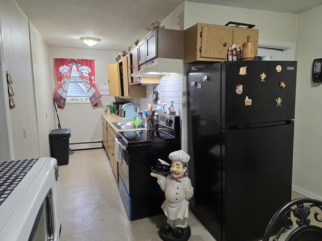4 Home St