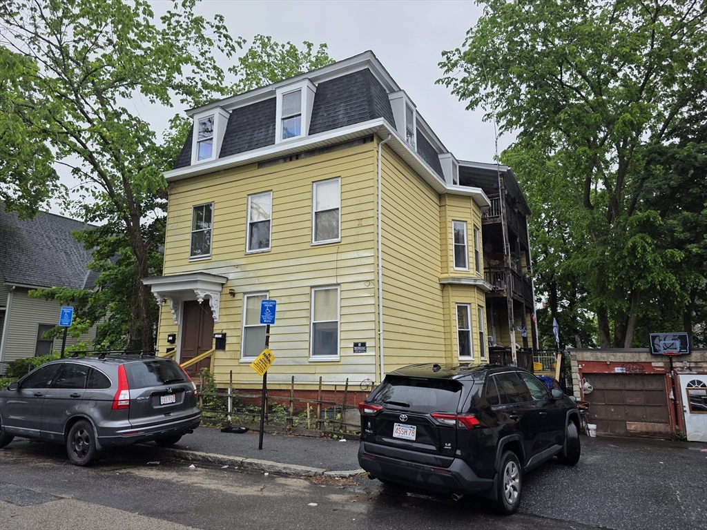 4 Home St