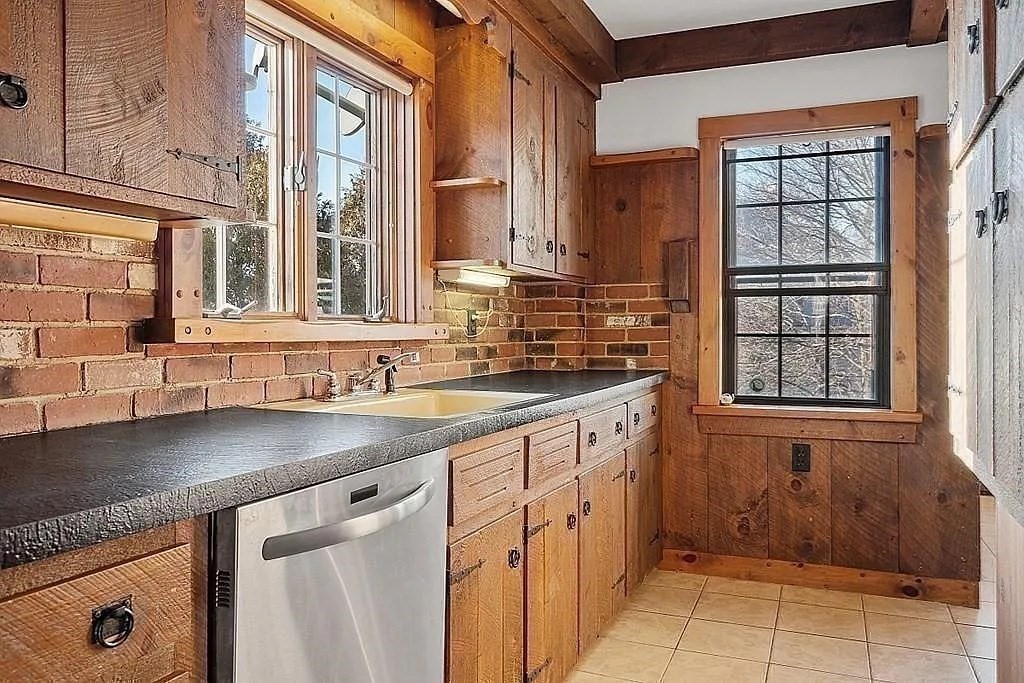 32 Park Ave #2, Malden, MA Photo #5